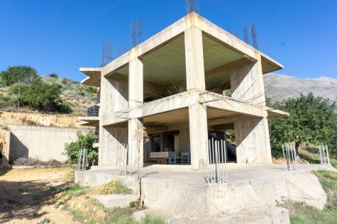 VTR322- An unfinshed building with sea views near Triopetra beach