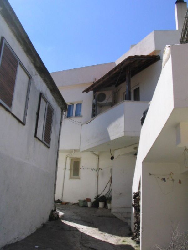 VA 103 - Three bedroom village house with mountain views in Akoumia - 1