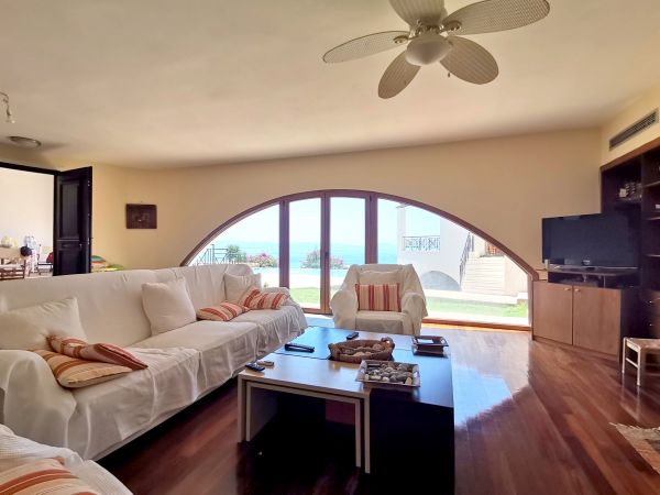 VAG 308 - A FIVE BEDROOM LUXURY VILLA WITH FANTASTIC SEA VIEWS IN AGIA GALINI - 2