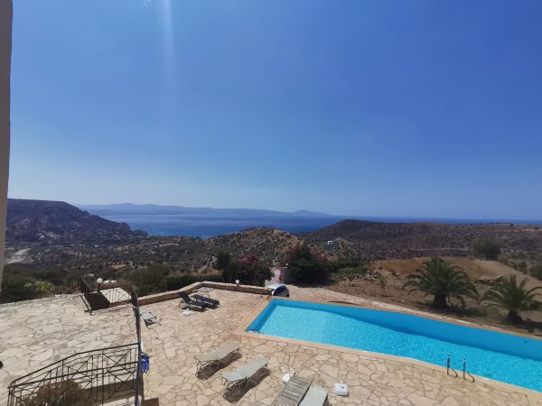 VAG 308 - A FIVE BEDROOM LUXURY VILLA WITH FANTASTIC SEA VIEWS IN AGIA GALINI - 3