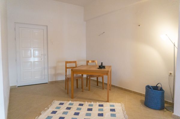 VAG321- One bedroom apartment within the center of Agia Galini - 4