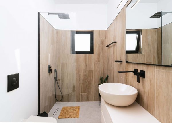 VKAM341- A luxurious four bedroom villa with swimming pool and fantastic sea views - 13