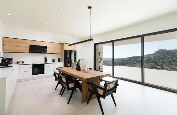 VKAM341- A luxurious four bedroom villa with swimming pool and fantastic sea views - 3