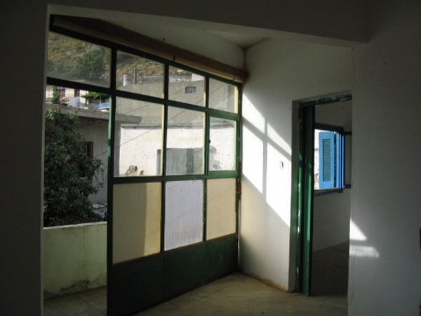 VKM108 - An extended old house in the traditional village of Kamares - 3