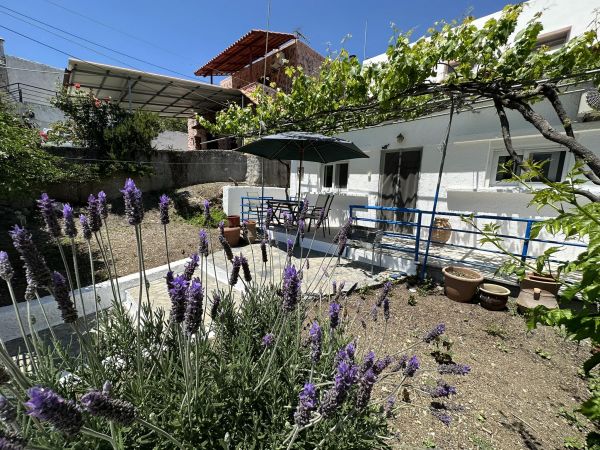 VMO312 - A two bedroom village house with a garden in the village of Mourne - 9