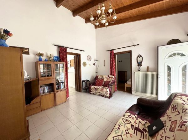 VMO312 - A two bedroom village house with a garden in the village of Mourne - 2