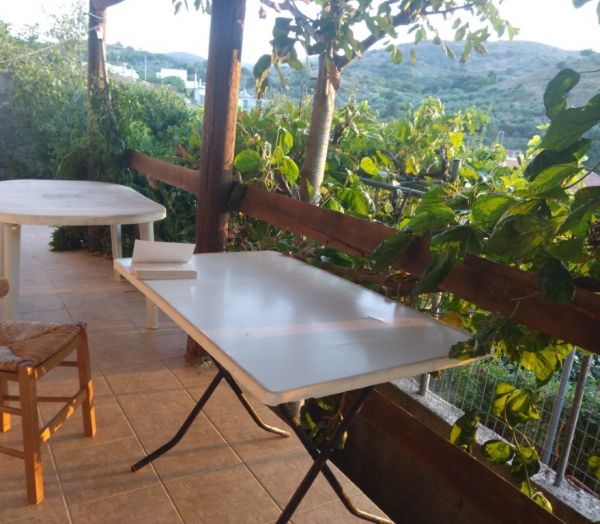 VMO316 - A two bedroom village house with lovely mountain views in Mourne - 8