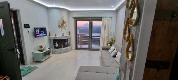 VPER320-A TWO BEDROOM VILLA WITH GARDEN AND SMALL SWIMMING POOL NEAR MIRES - 2