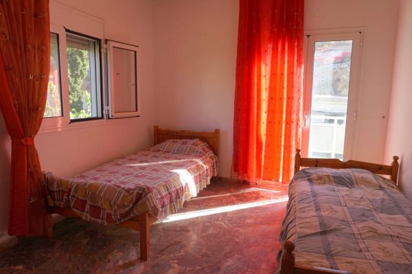 VPL 315 - A two bedroom village house with sea views in Platanos - 6